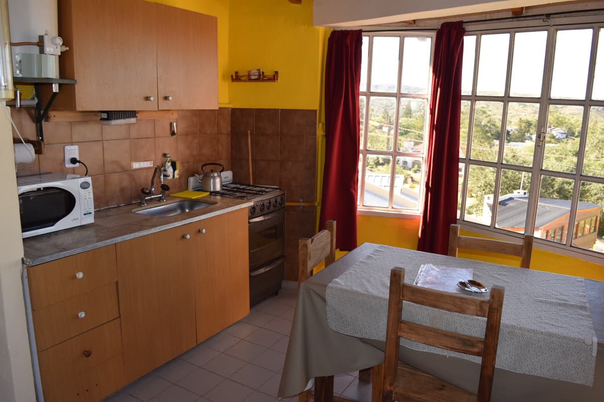 Interior de cabaña - foto 1 de 6